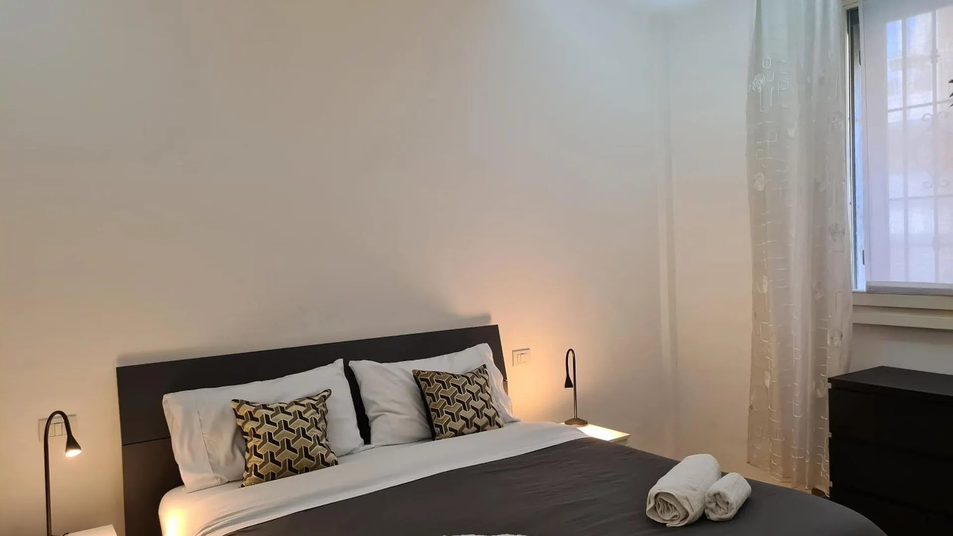 Apartment Ferienwohnung Red Ripa Boutique Mailand